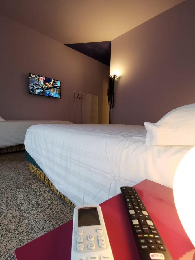 Red Carpet Rooms Bari Zewnętrze zdjęcie
