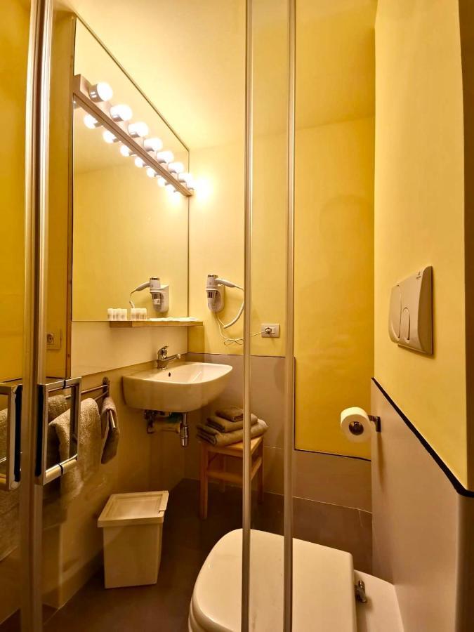 Red Carpet Rooms Bari Zewnętrze zdjęcie